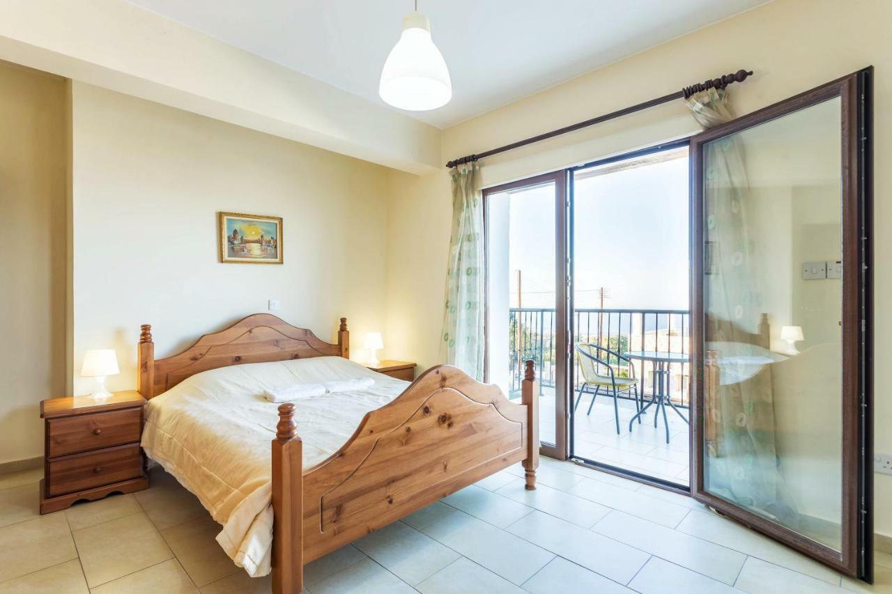Villa Nikolina Dhrousha Buitenkant foto